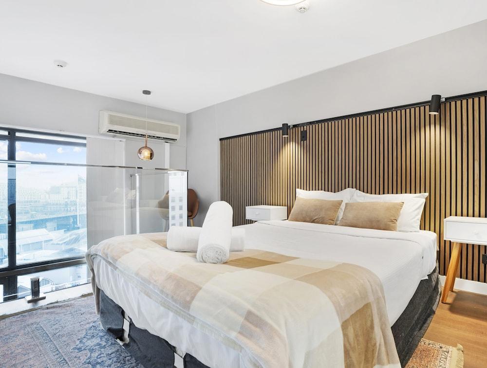 Kozyguru | Cbd Darling Harbor | Lofts - Tap to explore photos