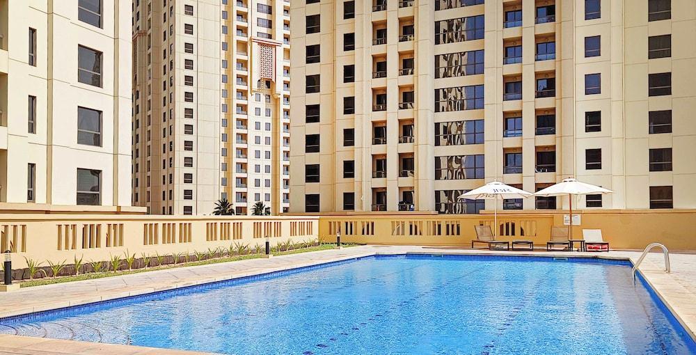 LUX The JBR Central Suite - Tap to explore photos