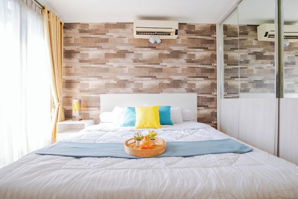 The Boulevard Apartment By Abdihome Room Type - Deluxe Apartment, 1 Bedroom, Balcony, City View The Boulevard Apartment By Abdihome Room Type - Deluxe Apartment, 1 Bedroom, Balcony, City View