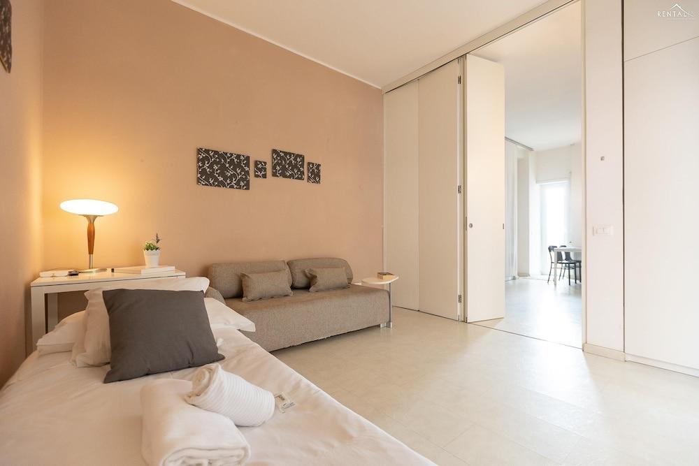 Rental in Rome Casa de Leyva Apartment - Tap to explore photos