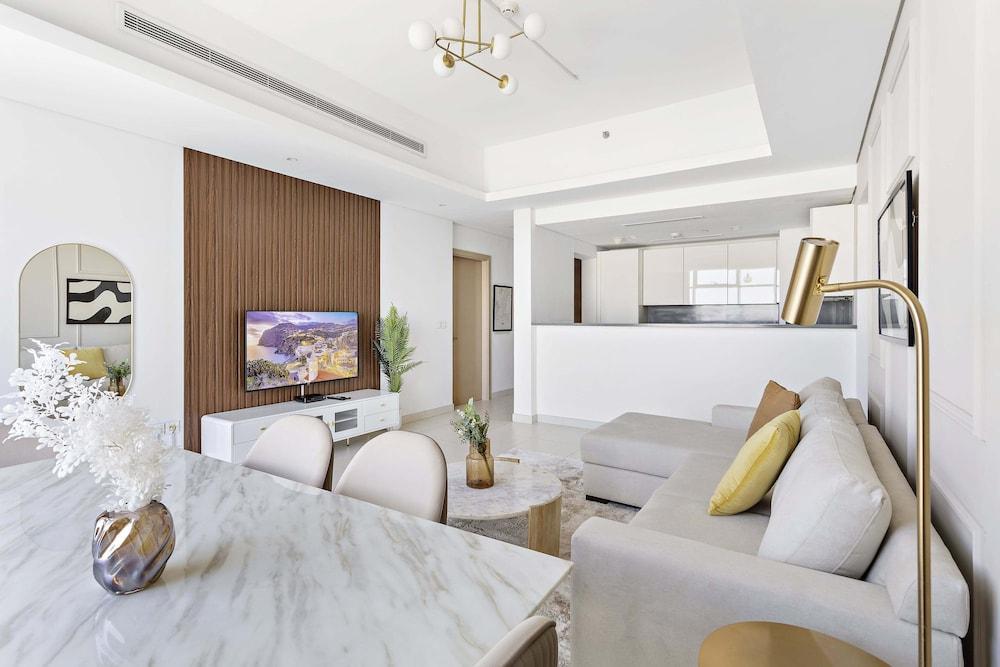 Silkhaus Mada Residences - Tap to explore photos