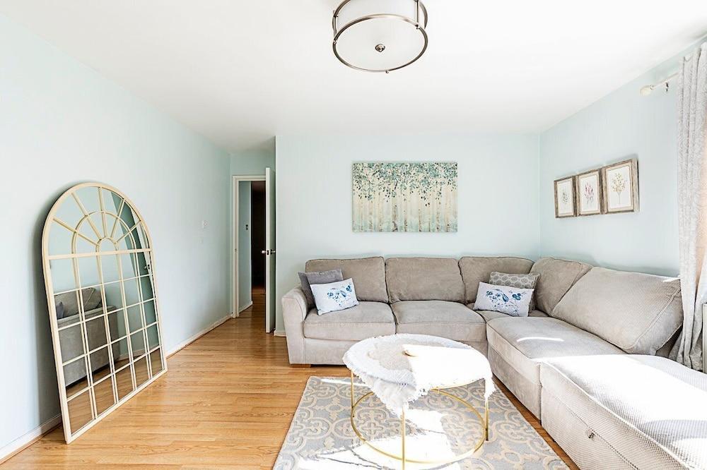 Quiet and Cosy 2-bed in Wimbledon - Tap to explore photos