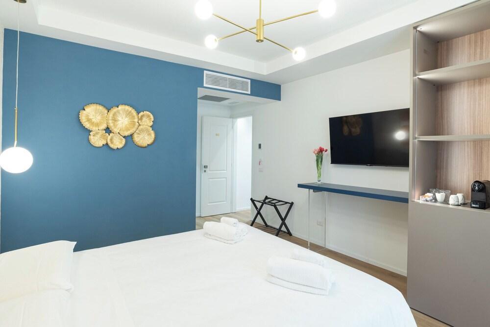Maison Rasella Suites - Tap to explore photos