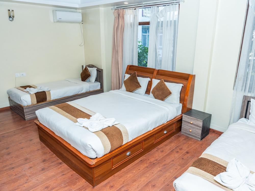 Yangchhen Peace Home Bed & Breakfast Room Type - Family Triple Room