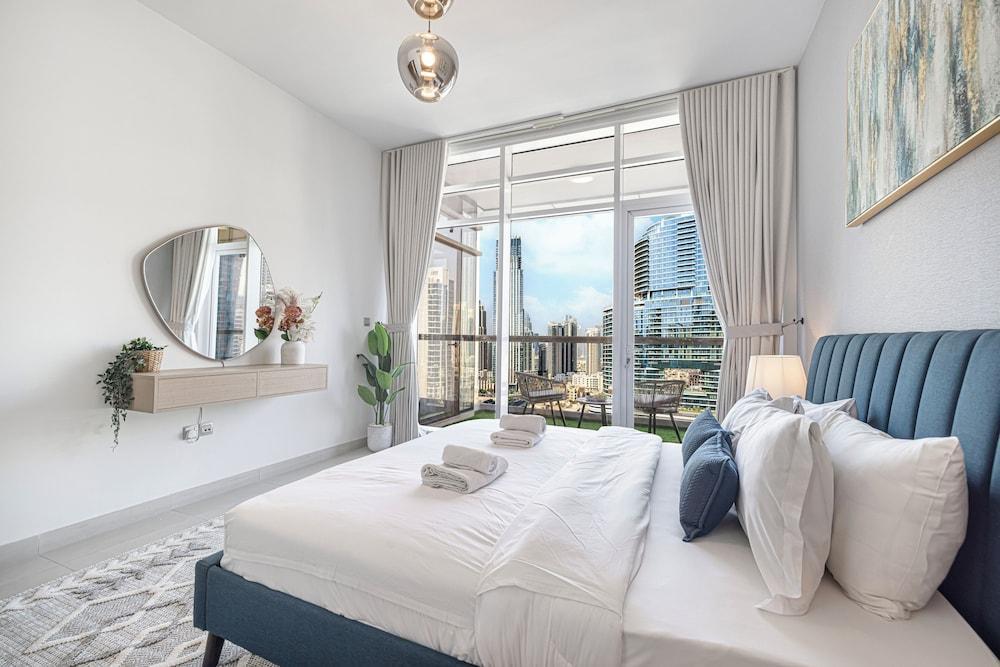Nine Tower Suites By Hostiva Room Type - Luxury Apartment, Balcony, City View