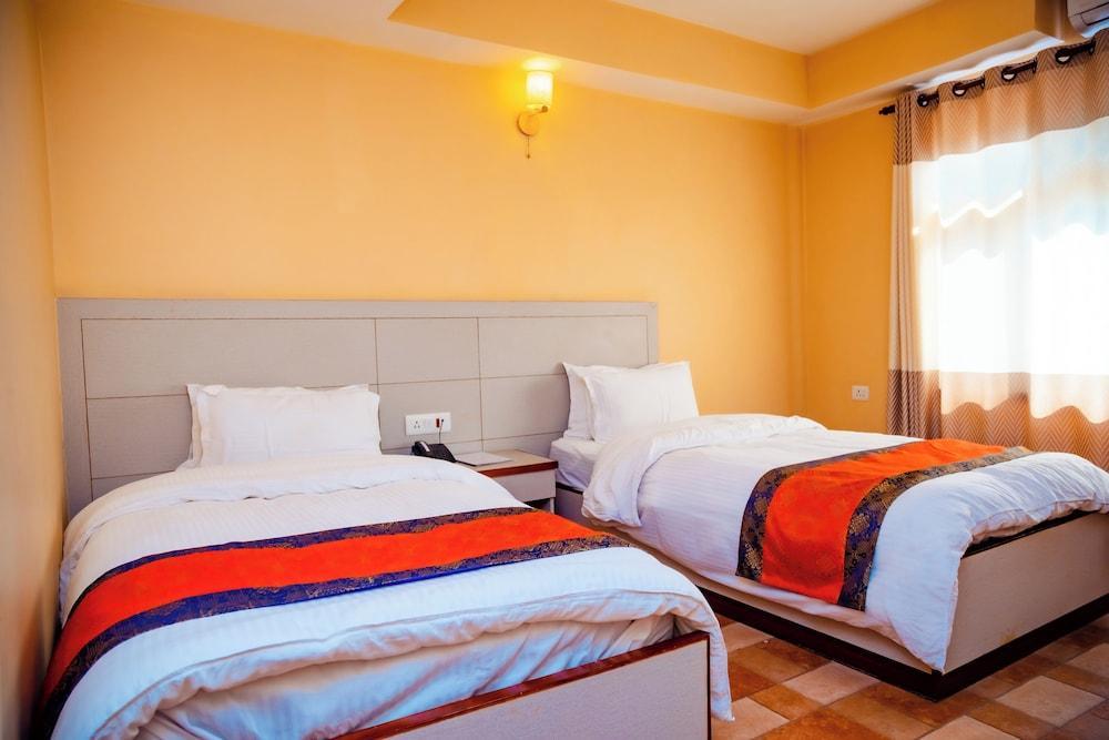 Tashi Pal Hotel Room Type - Standard Double Room, City View