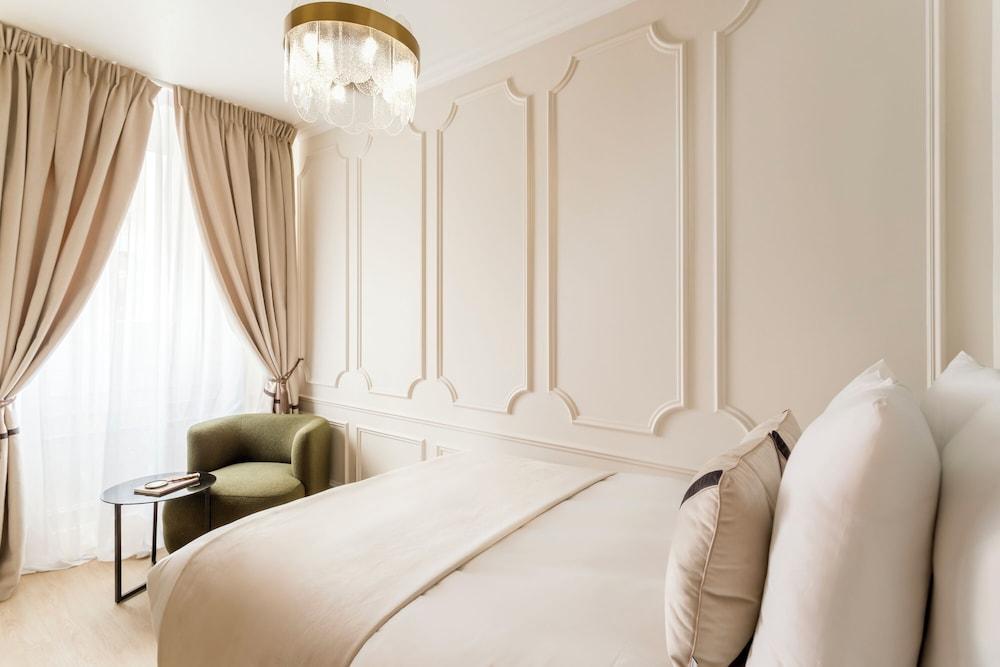 Merveil Signature Suite - Kleber - Tap to explore photos