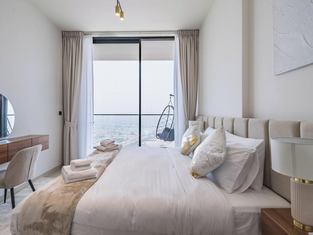 Binghatti Onyx Residences- JVC Room Type - Deluxe Apartment, Balcony, City View