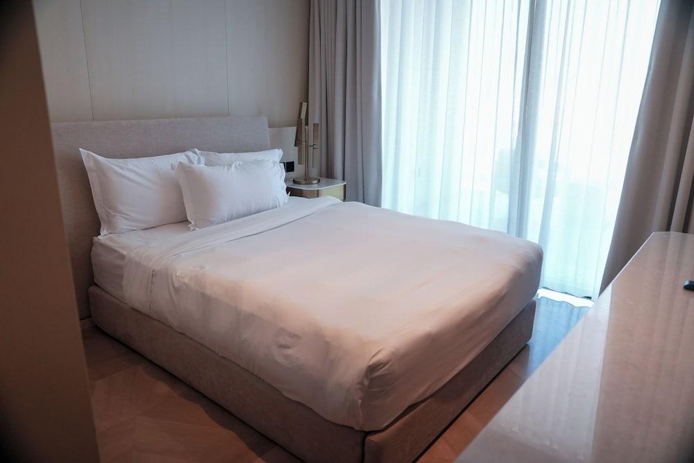 FIVE Palm Residences - Elegant Dubai Room Type - Elite Apartment, 2 Bedrooms, Balcony, Courtyard View FIVE Palm Residences - Elegant Dubai Room Type - Elite Apartment, 2 Bedrooms, Balcony, Courtyard View