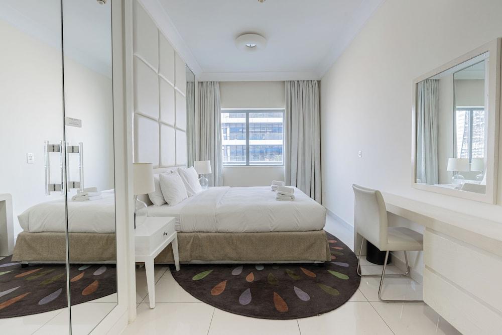 DAMAC Maison Mall Residences - Downtown Room Type - Deluxe Apartment, Balcony, City View