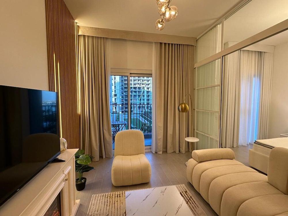 Magnificent GolfVille PoolView 2bedroom - Tap to explore photos