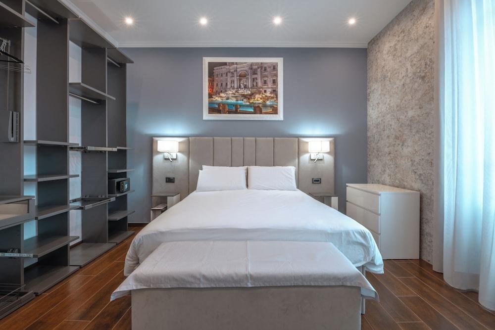 AP Royal Room Type - Deluxe Triple Room