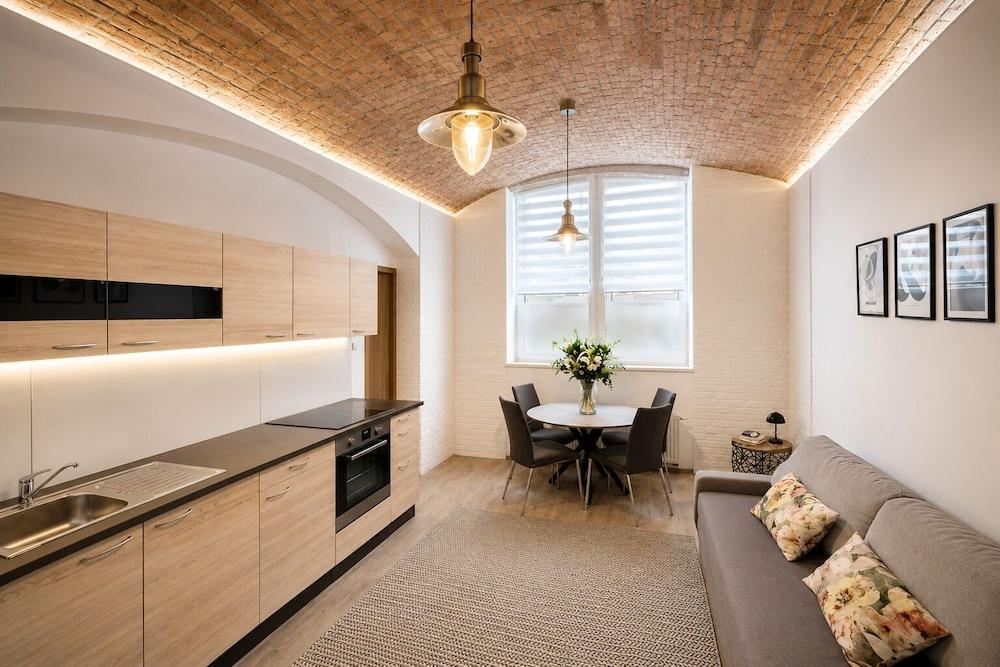 Residence Dobrovskeho 30 Room Type - Family Apartment, 2 Bedrooms, Kitchen, Courtyard Area Residence Dobrovskeho 30 Room Type - Family Apartment, 2 Bedrooms, Kitchen, Courtyard Area