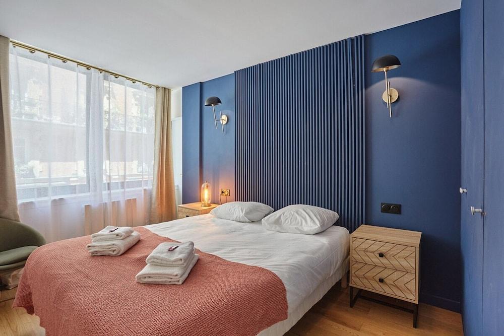 Sublime 3 Bedrooms Flat Center of Paris Montmartre