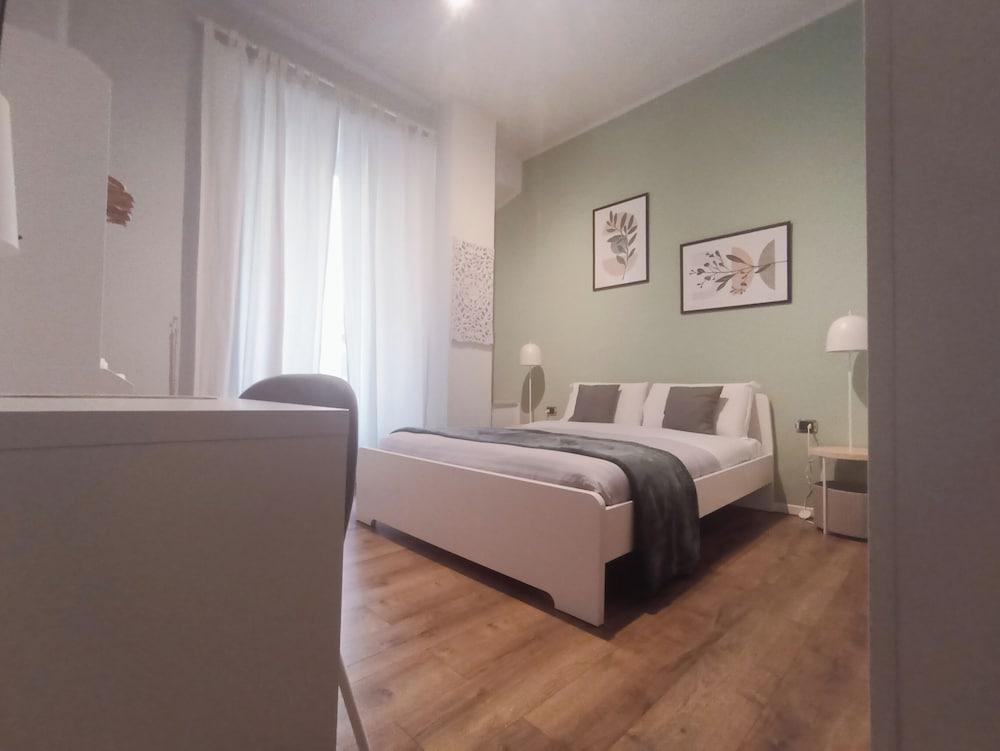 AD 111 ColaDiRienzo Rooms Room Type - Classic Double Room
