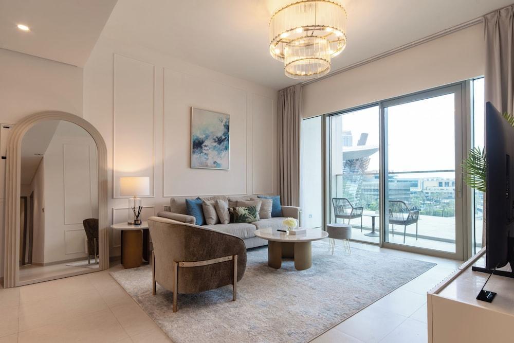 Grande Signature Residences - Downtown - Tap to explore photos