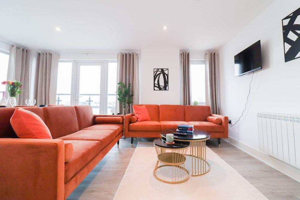 Stunning Riverside Apartment