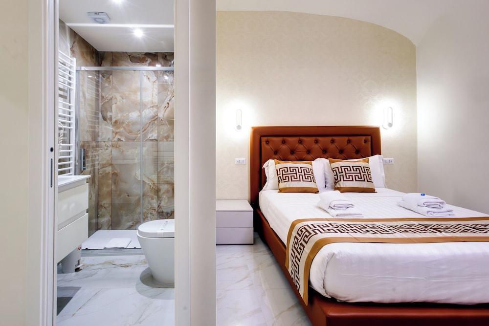 Dimora Merulana 183 guest house - Tap to explore photos