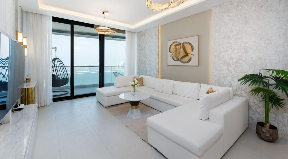 Address JBR Elegant 2BR w Beach Access