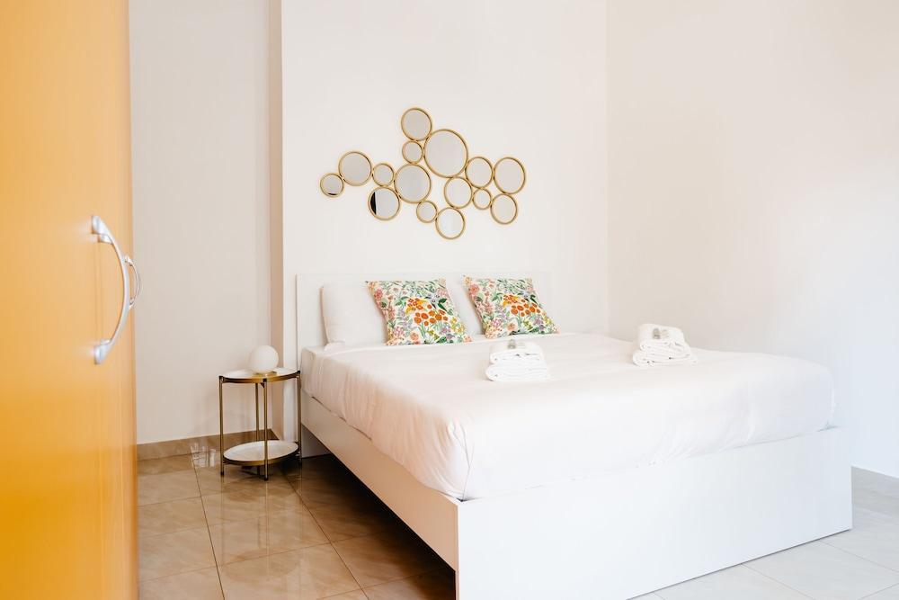 Maffi s House in Rome - Tap to explore photos