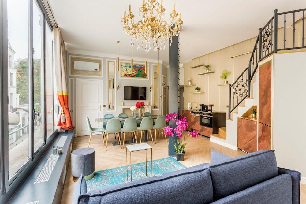 Merveil Luxury Suites - Reaumur I-II - Tap to explore photos