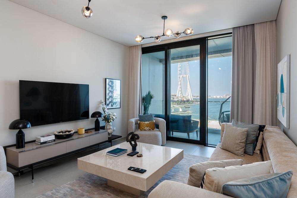 Stylish Address JBR 3BR w Ain Dubai View