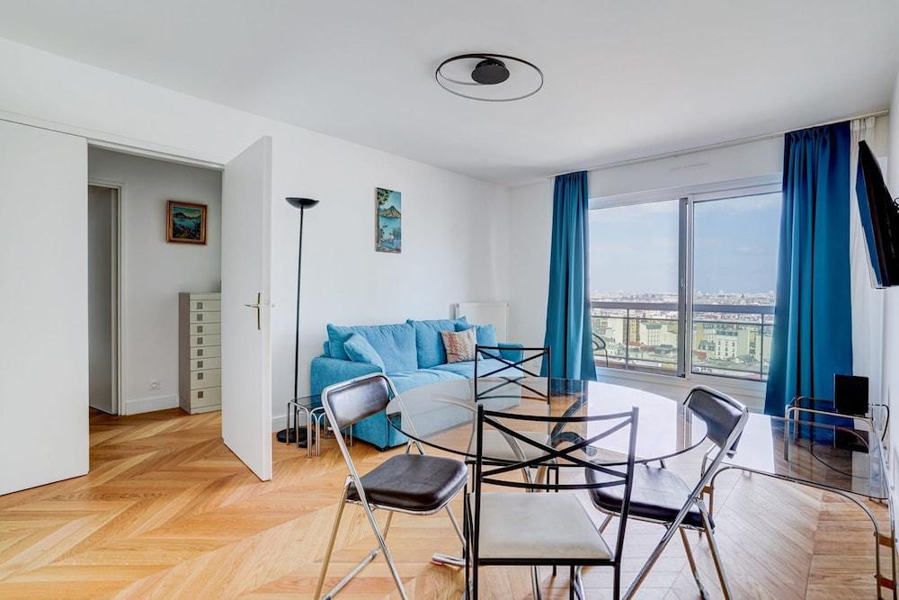 Montparnasse View Nice 1 Bedroom in Montparnasse - Tap to explore photos