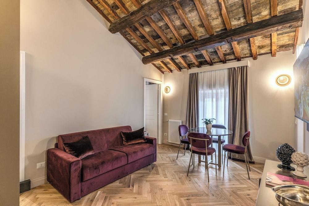 Palazzo Ottavia-Maison D'Art Collection - Tap to explore photos