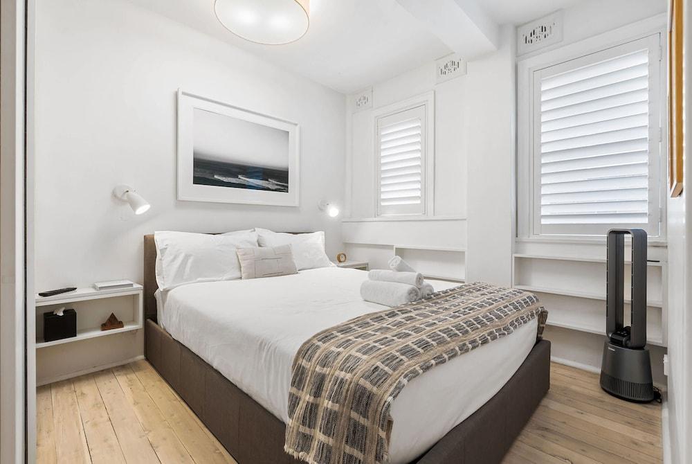 Bay View in Rushcutters Bay Room Type - House