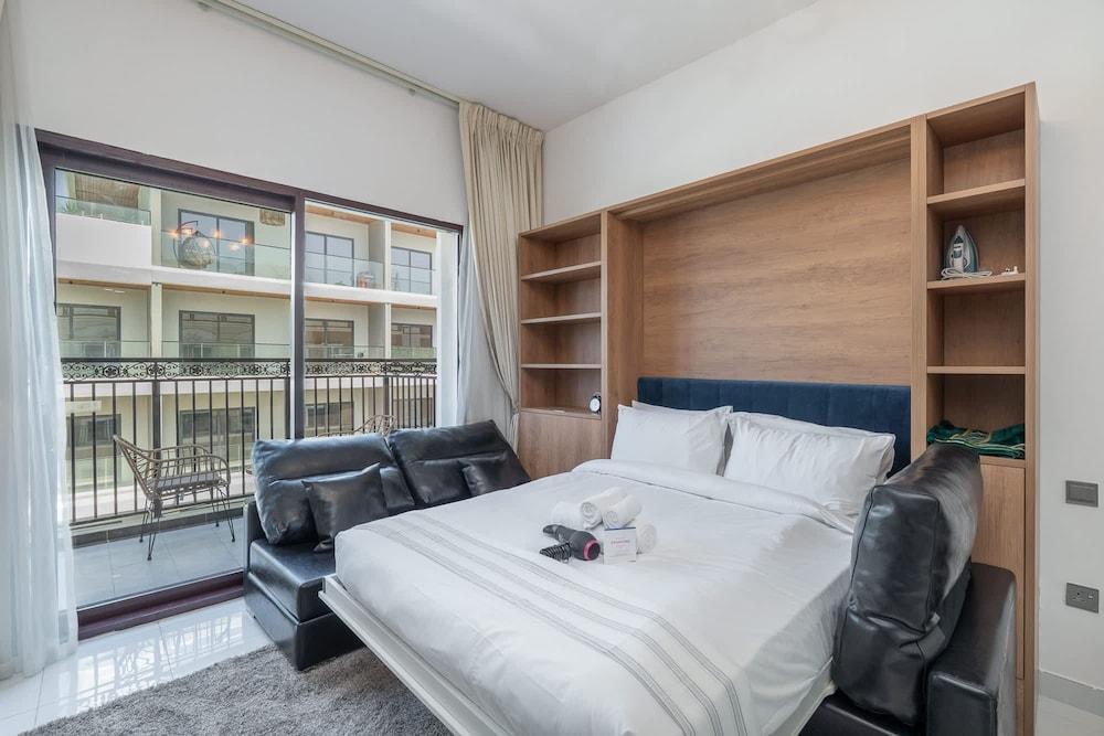 An Oasis Studio That is Home Away From Home - Tap to explore photos