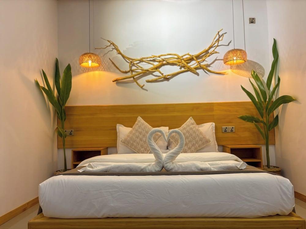 Eco Palm Maldives Room Type - Deluxe Double or Twin Room, City View