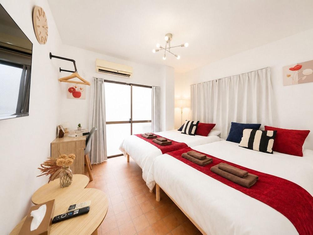 NEST BASE IKEBUKURO Room Type - Twin Room