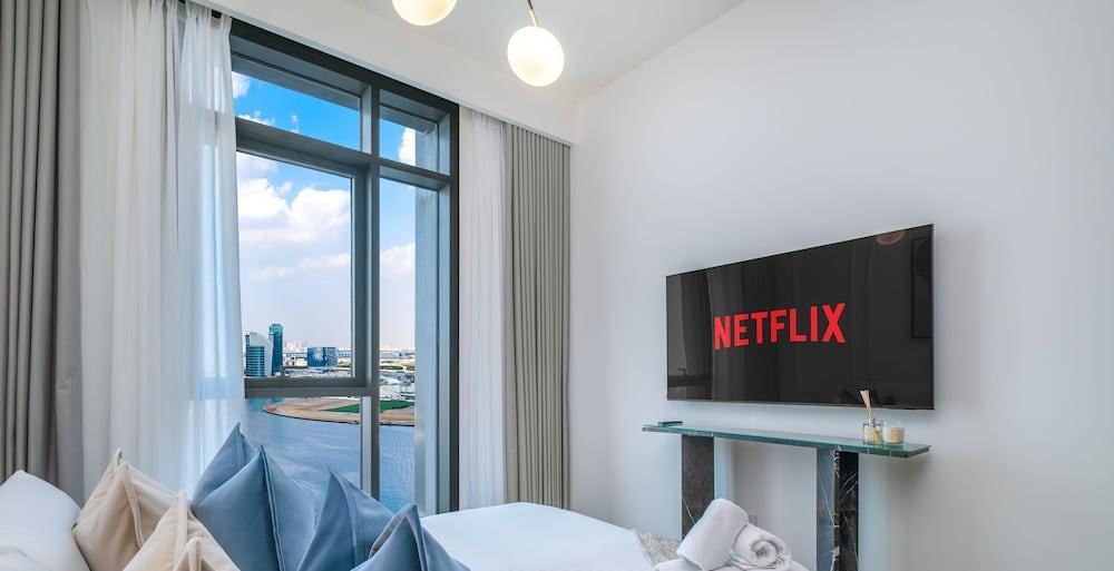 LUX  The Dubai Creek Edge Suite Room Type - Apartment, Harbor View