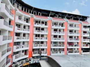 Bangkok-Pratunam Hotel - Tap to explore photos