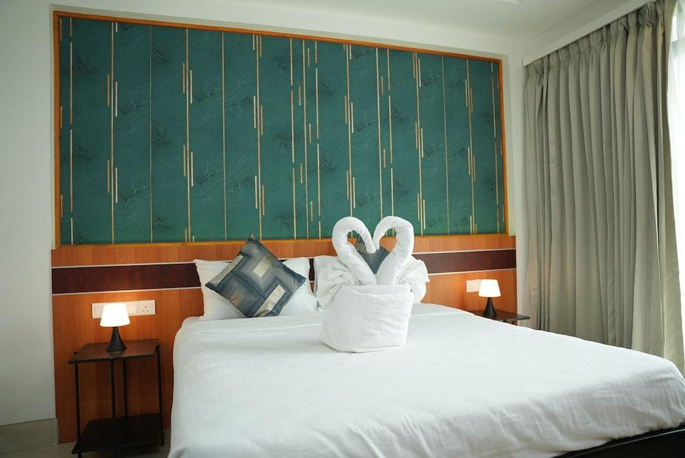 The R One Room Type - Superior Double Room