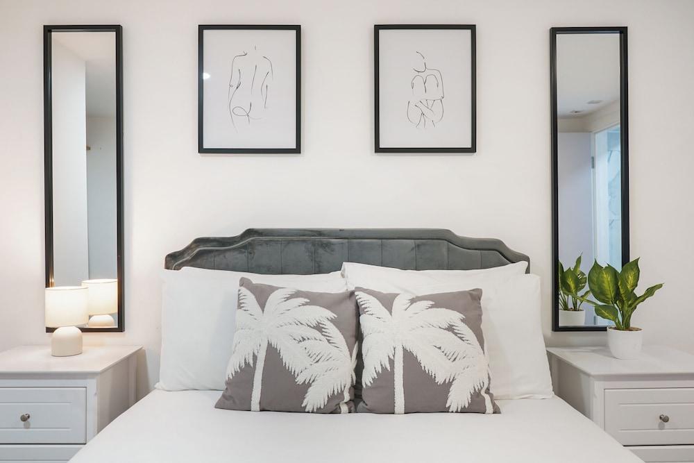 Shirland Road Flat Room Type - Apartment, 2 Bedrooms, Non Smoking