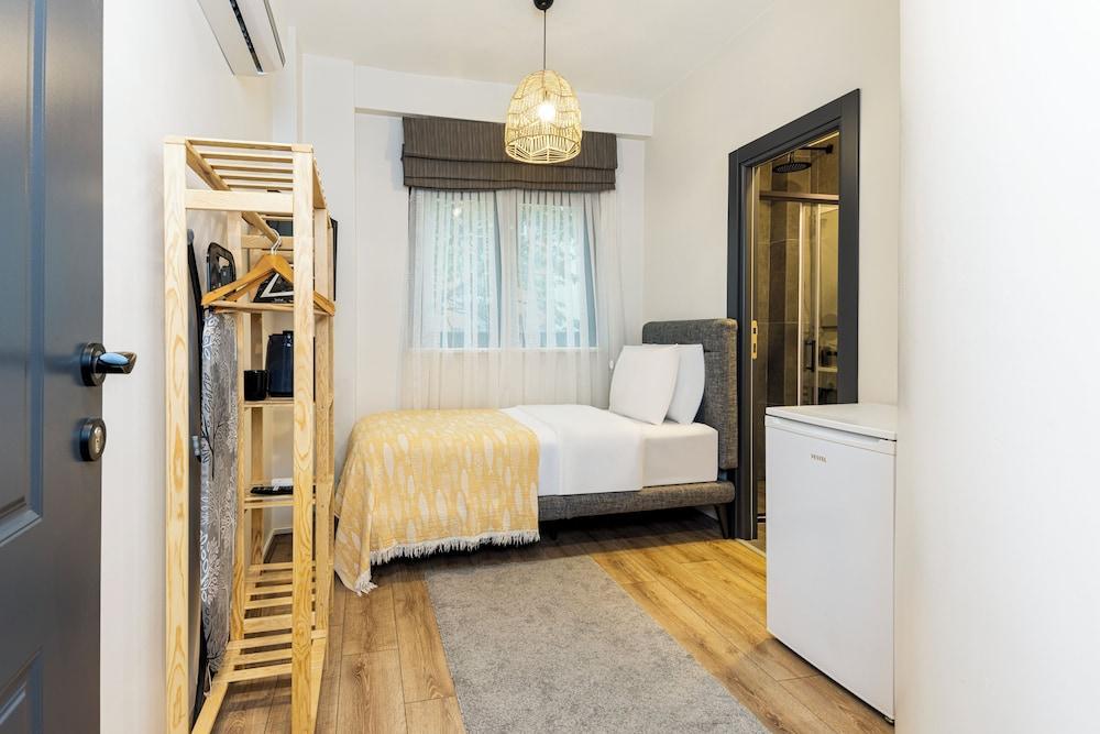 Primera Suite Room Type - Economy Studio