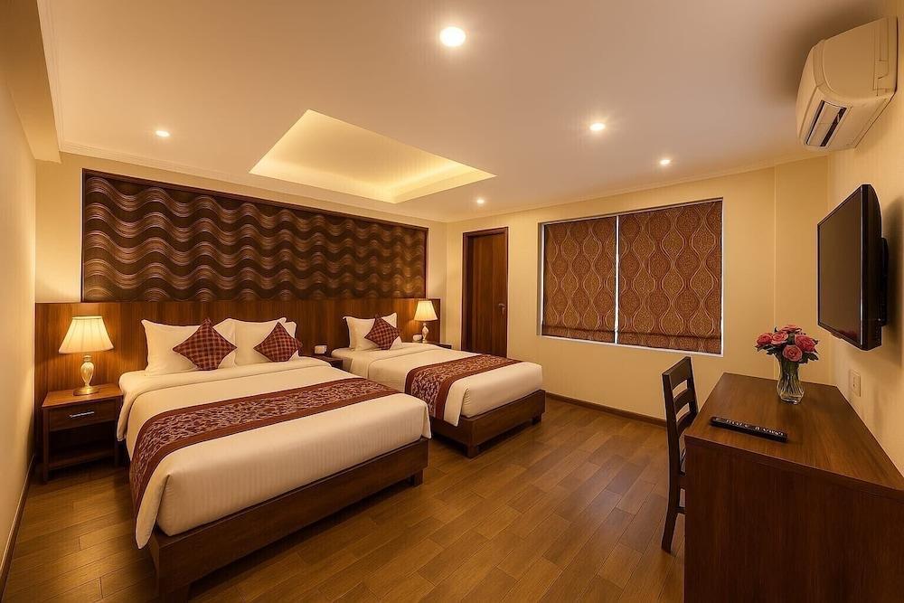 Hotel Next Home Room Type - Deluxe Double or Twin Room, City View