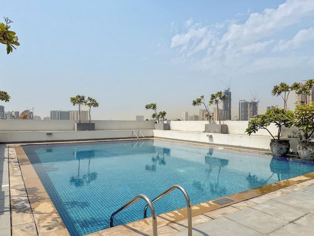 Silkhaus Shamal Residences 2 - Tap to explore photos