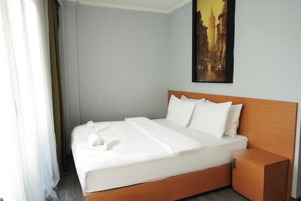 Brick House Hotel Room Type - Deluxe Oda