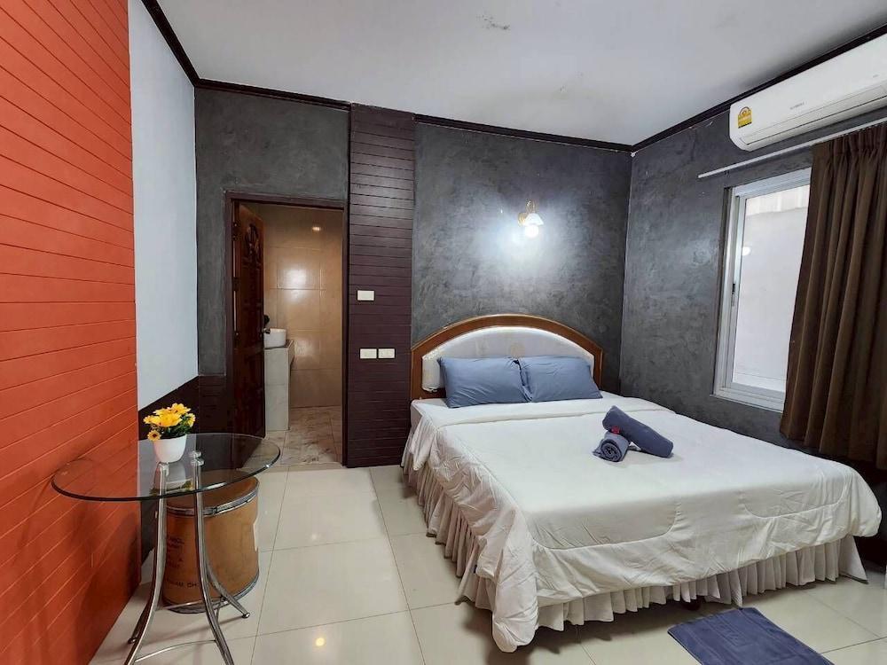 The Rest Phuket Room Type - Basic Double Room