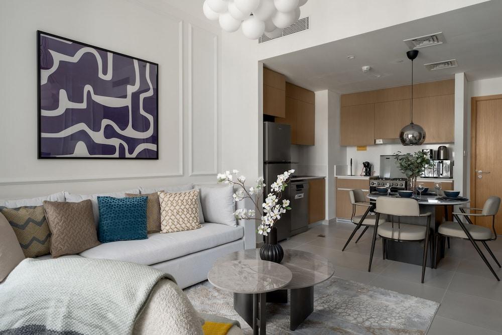 Maison Privee - Serene Hideaway w/ Top Facilities in Creek Beach - Tap to explore photos