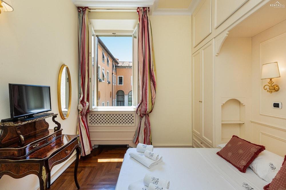 Rental in Rome Baccina Apartment
