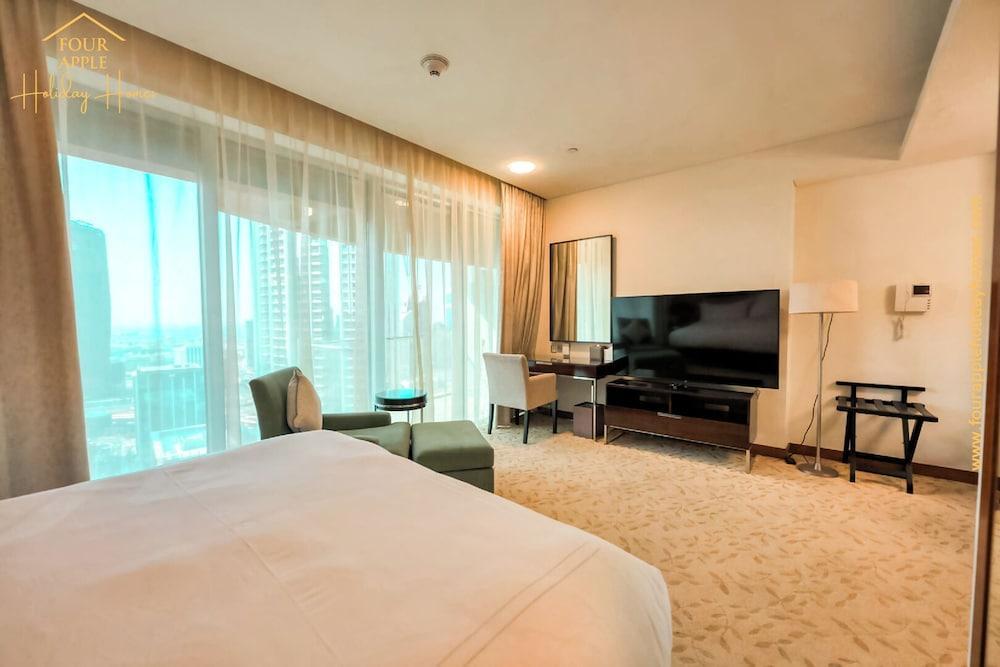 Luxury Studio with Burj Khalifa View Room Type - Premium Studio Suite, Balcony, City View