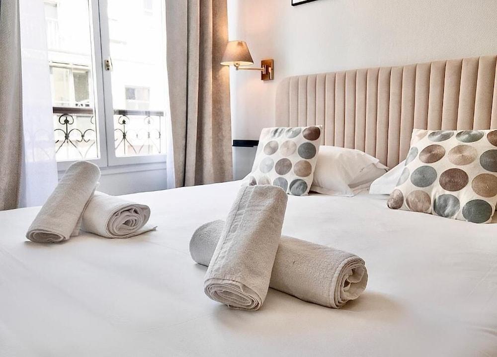 Résidence des Halles – Apparthotel Room Type - Classic Studio, City View