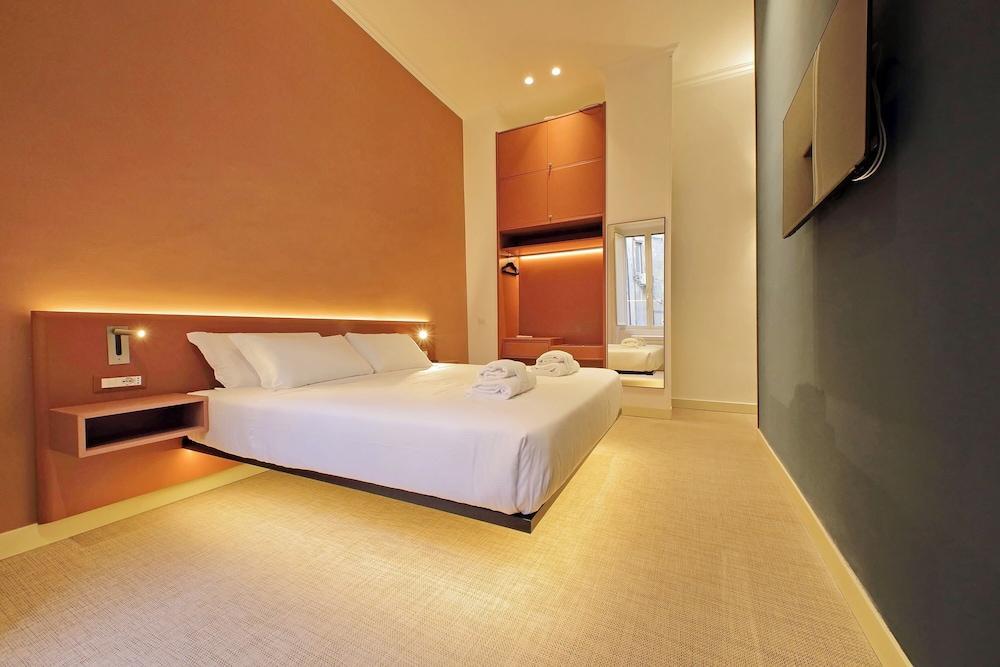 Velvet Inn Room Type - Deluxe Double Room