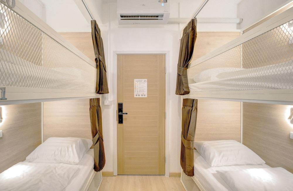 The Ostel Hostel Bangkok Room Type - Standard Shared Dormitory, Men only