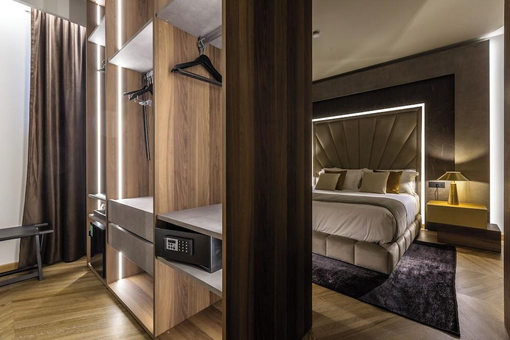 Fontart Tritone Room Type - Junior Studio Suite, City View