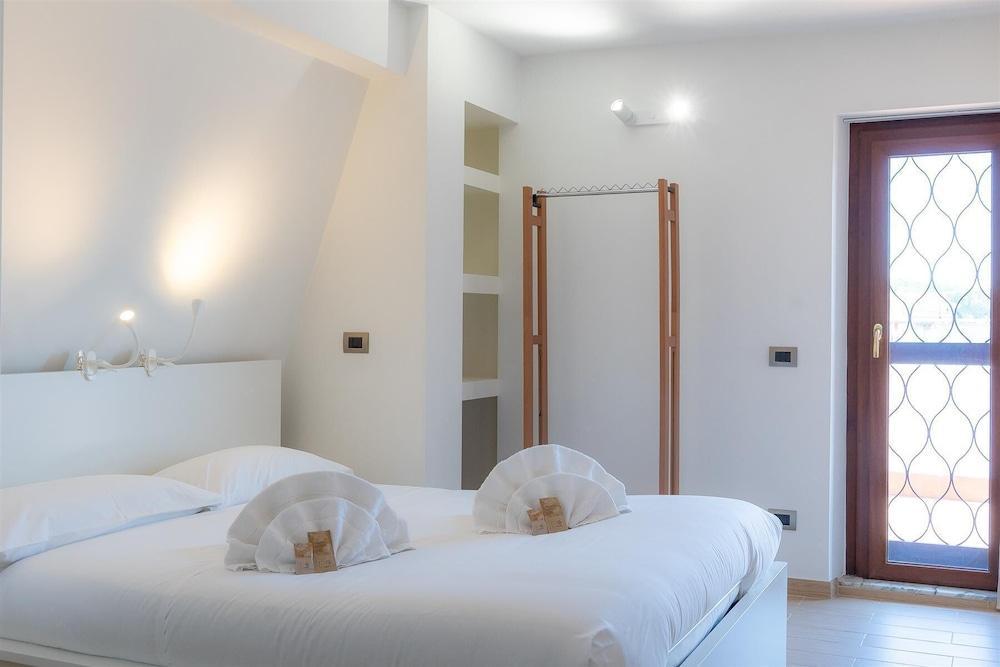 Rental in Rome San Pancrazio Penthouse - Tap to explore photos