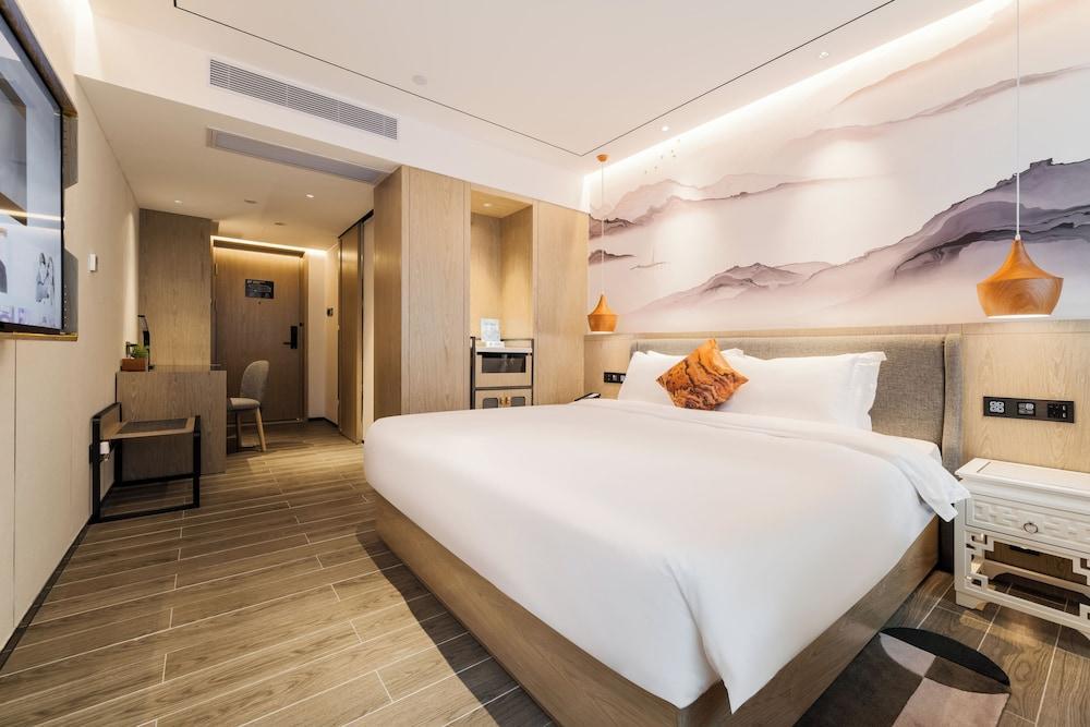 Paco Hotel Botanical Garden Metro Room Type - Business Double Room